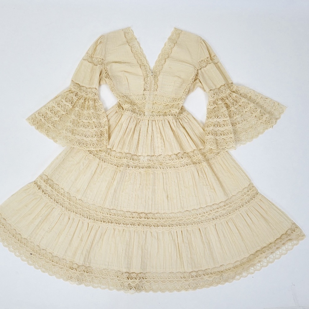 1970's Mexican Wedding Dress Cream Midi Long Sleeve Lace Pleats V-neck Tiered - Picture 14 of 16